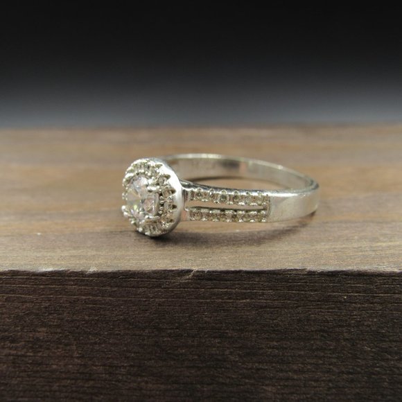 Size 7 Sterling Clear CZ With CZ Accents Band Ring - Picture 3 of 8